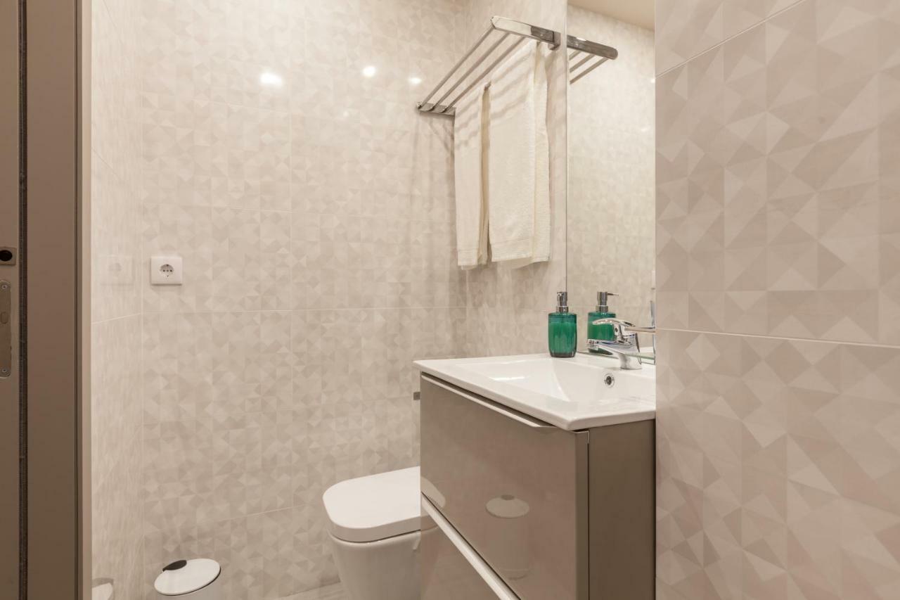 Sendme2Portugal: Santa Catarina Apartment Porto Luaran gambar