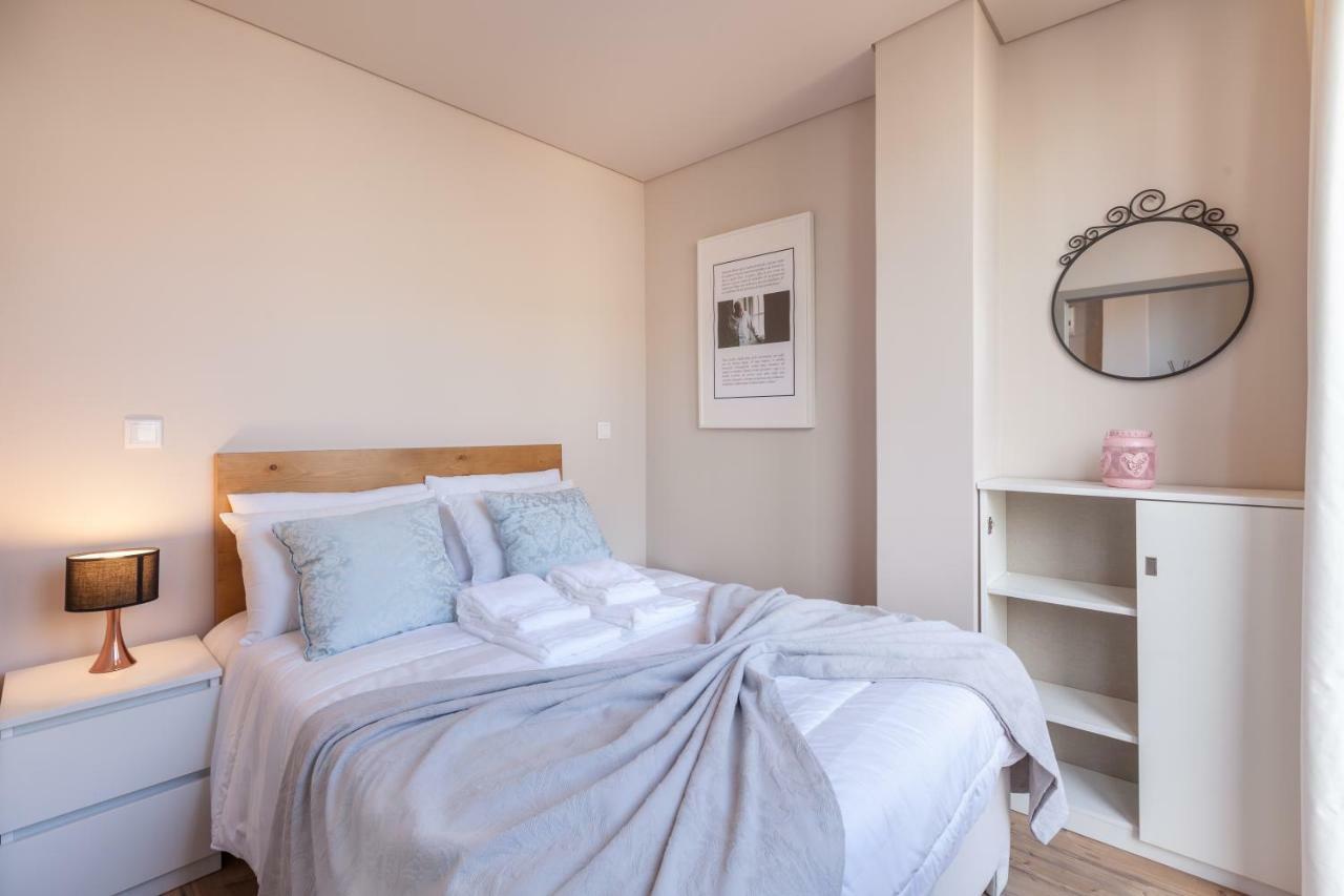 Sendme2Portugal: Santa Catarina Apartment Porto Luaran gambar